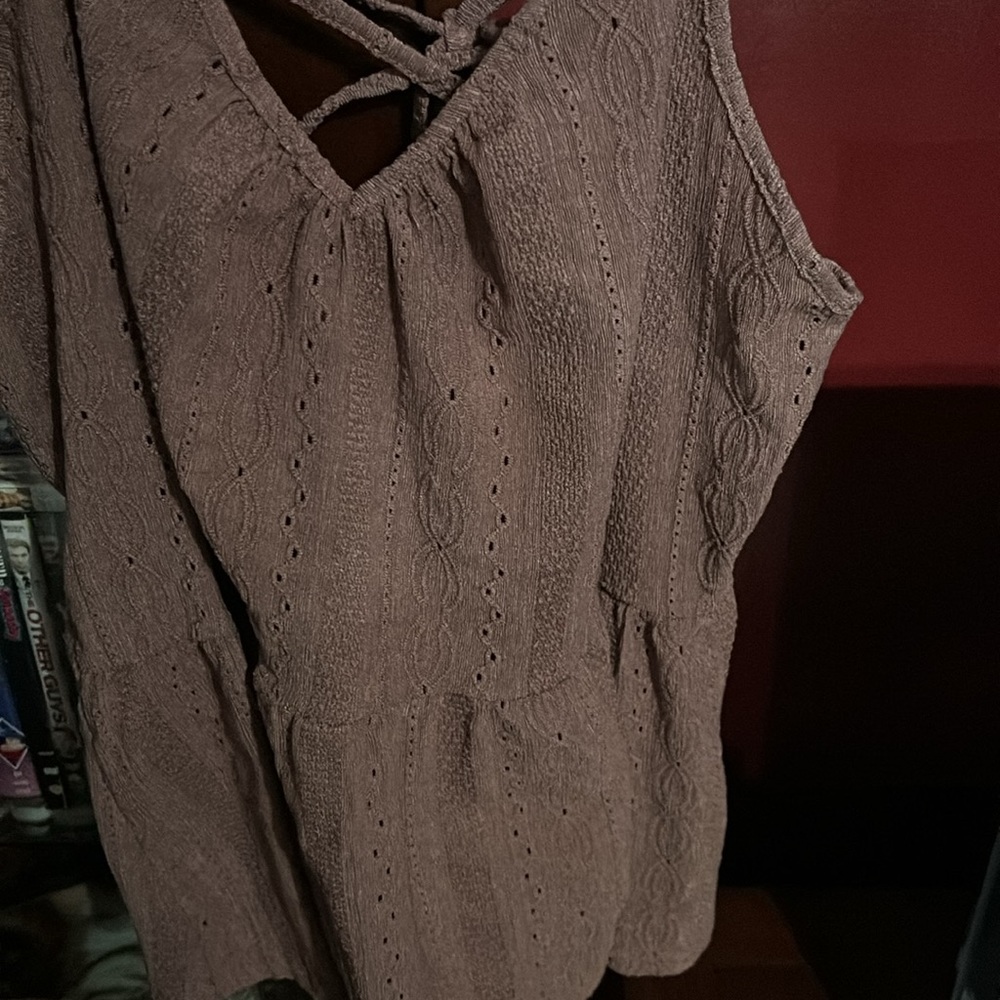 Large Maurice’s Top - Picture 3 of 6